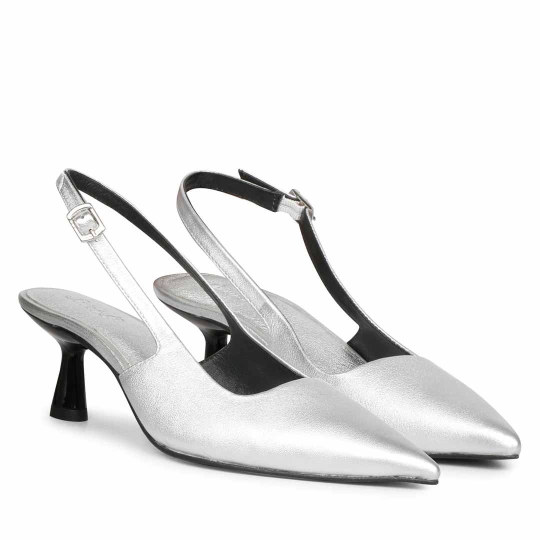 Saint Zelena Metallic Silver Leather Pumps