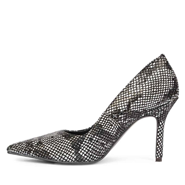 Saint Mirella Snake Print Black Leather Pumps