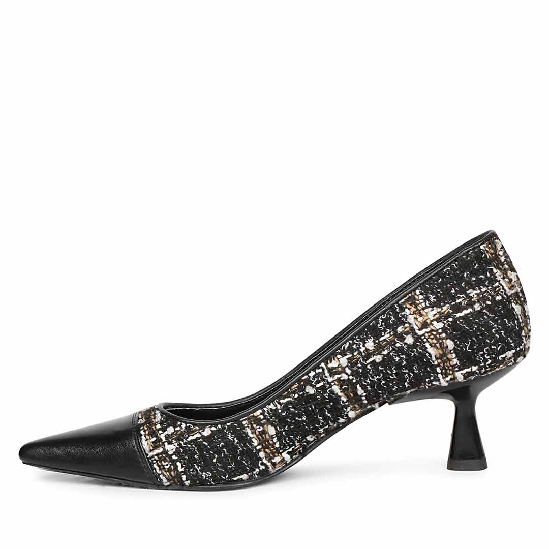 Saint Aviva Black Leather Pumps