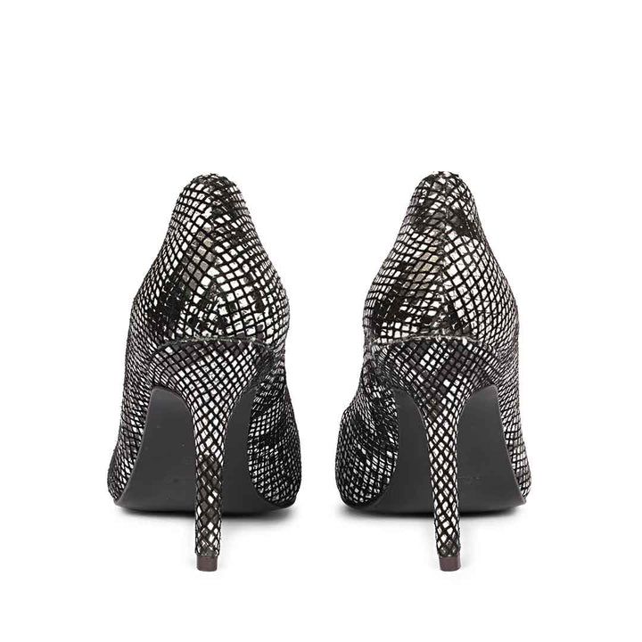 Saint Mirella Snake Print Black Leather Pumps