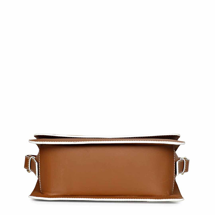 Favore Women Tan Leather Shoulder Bags